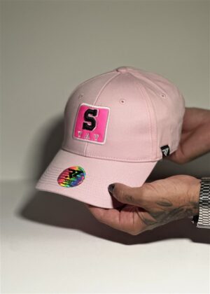 GORRA ROSA Y ROSA DREAMING